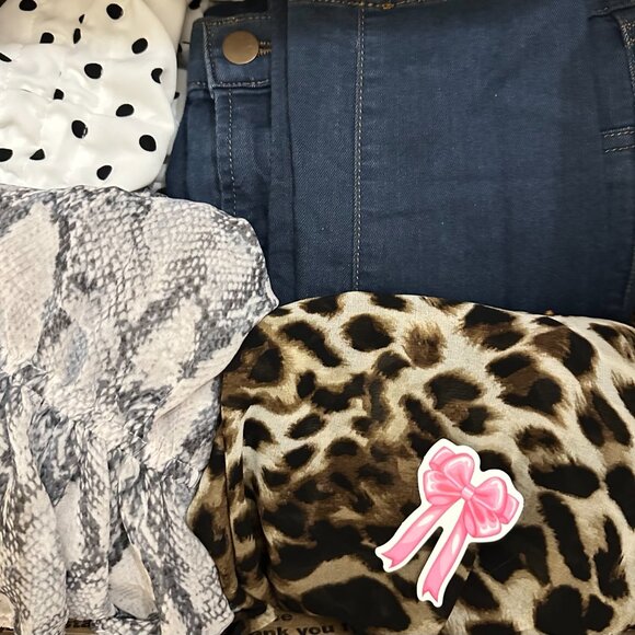 Re-Bundle from LIVE Oct. 24th, 2025 - Picture 2 of 2